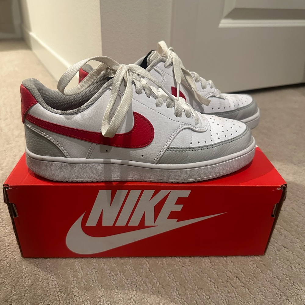 Nike court vision low